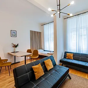 My Apartment-vienna Familyroom Appartamento