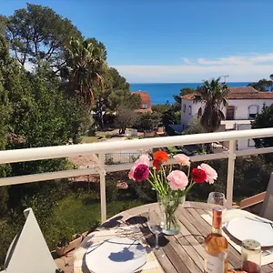 https://bel-appartement-pres-de-la-mer-aux-issambres.fr-provencehotel.com